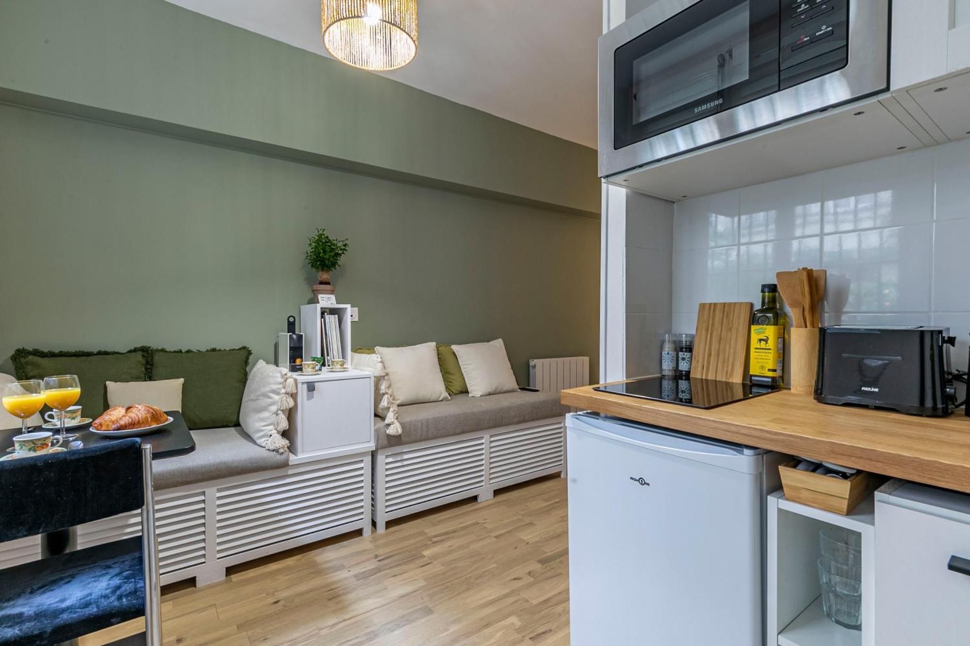 Appartement Design And Quiet On Wooded Courtyard !